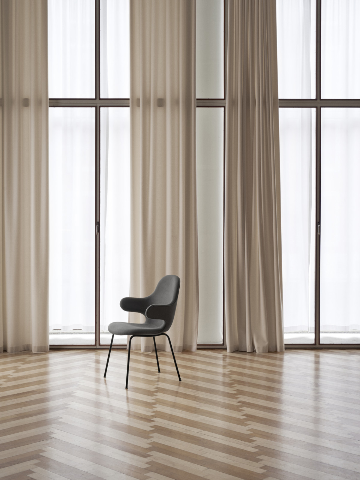 Catch Chair JH15, Fabric Grp. 1