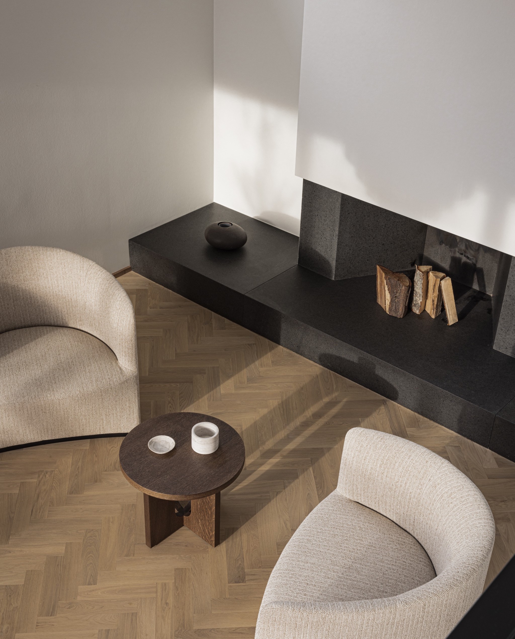 Androgyne Side Table, Dia 50, Oak Base, Oak Tabletop