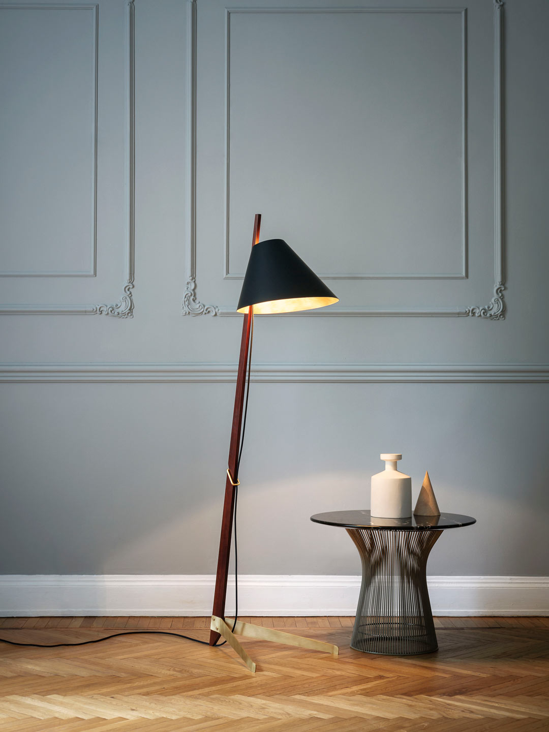 Billy BL Floor Lamp, Ilse Crawford Edition