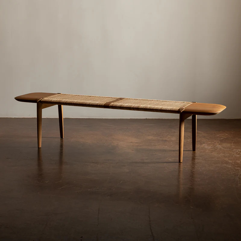 Tangāli Bench, Natural Teak / Dark Stained Teak