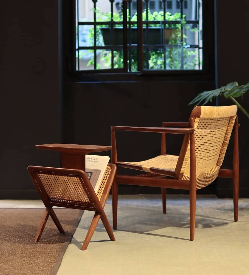 Muṅgāru Side Table, Natural Teak / Dark Stained Teak