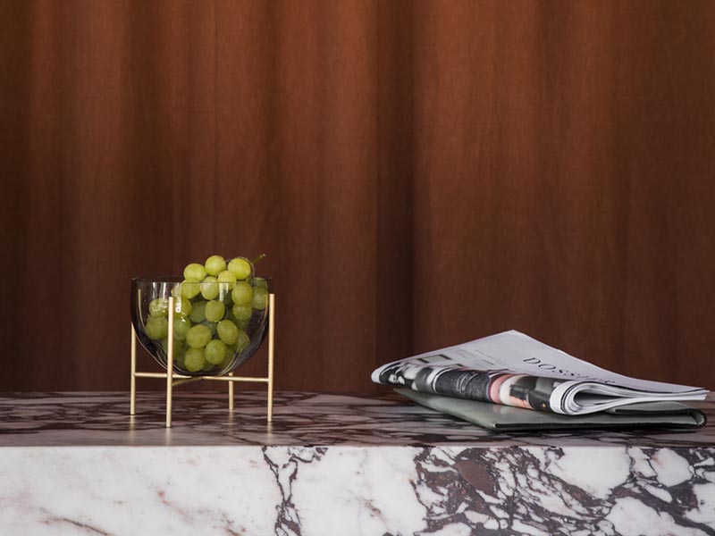 Echasse Bowl, S, Smoke/Brushed Brass