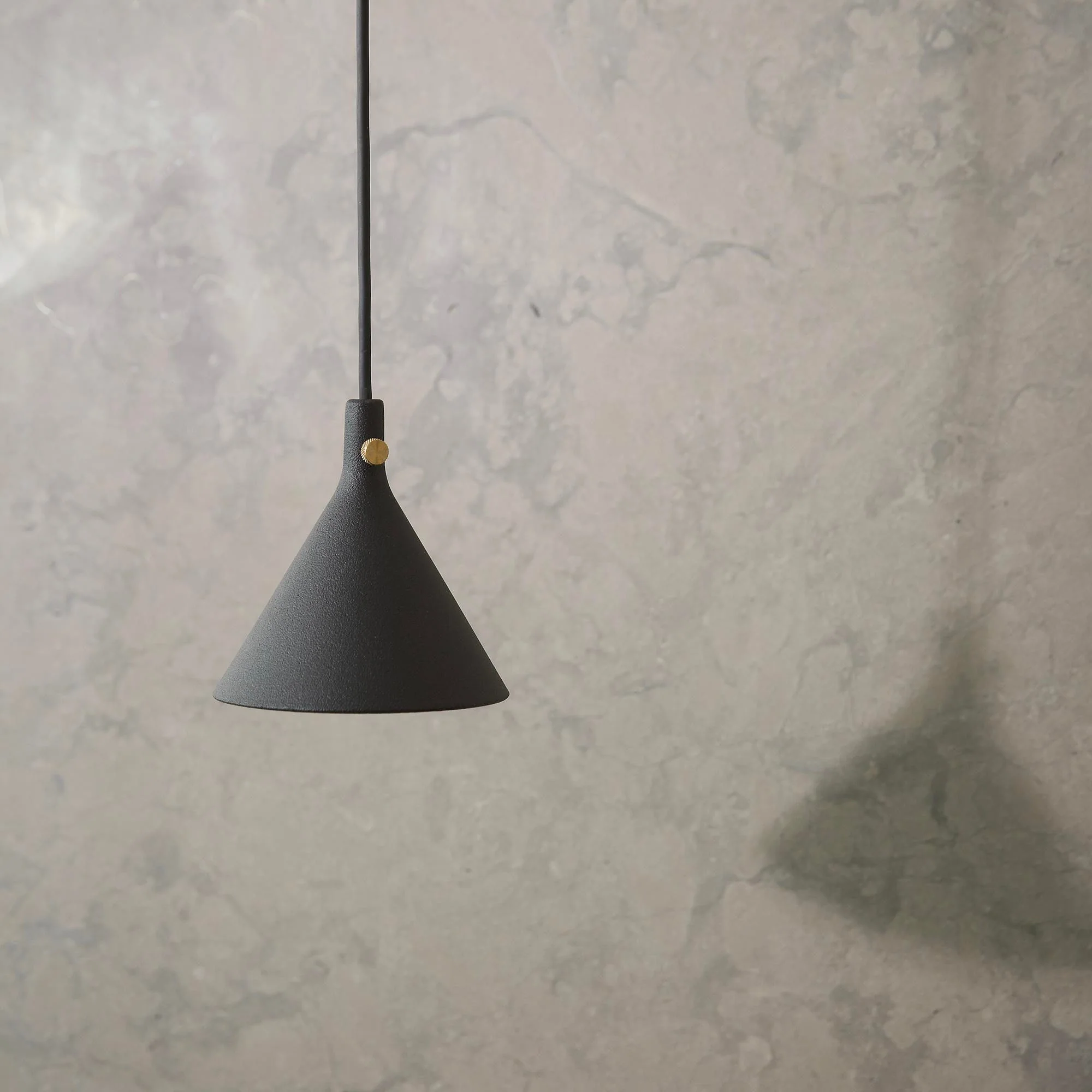 Cast, Pendant, Shape 1, Black
