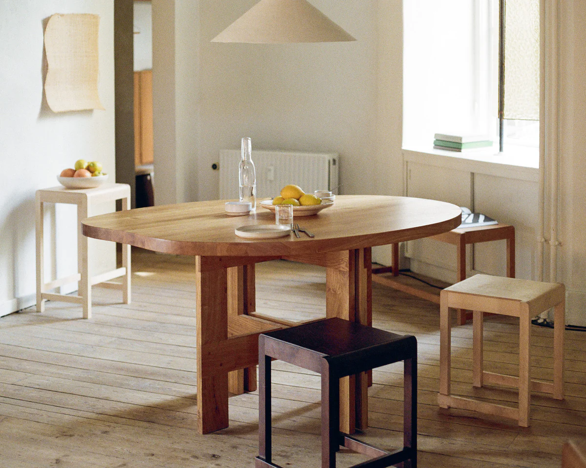 Low Stool 01