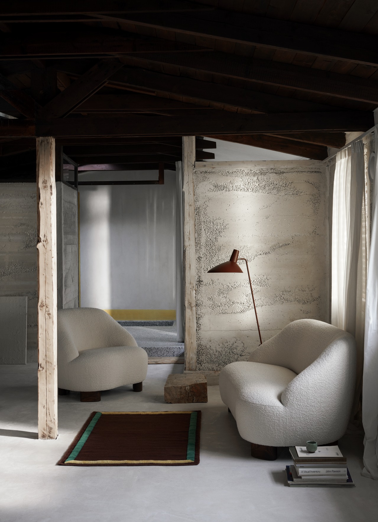 Margas Lounge Chair LC1, Karakorum 001 / Walnut