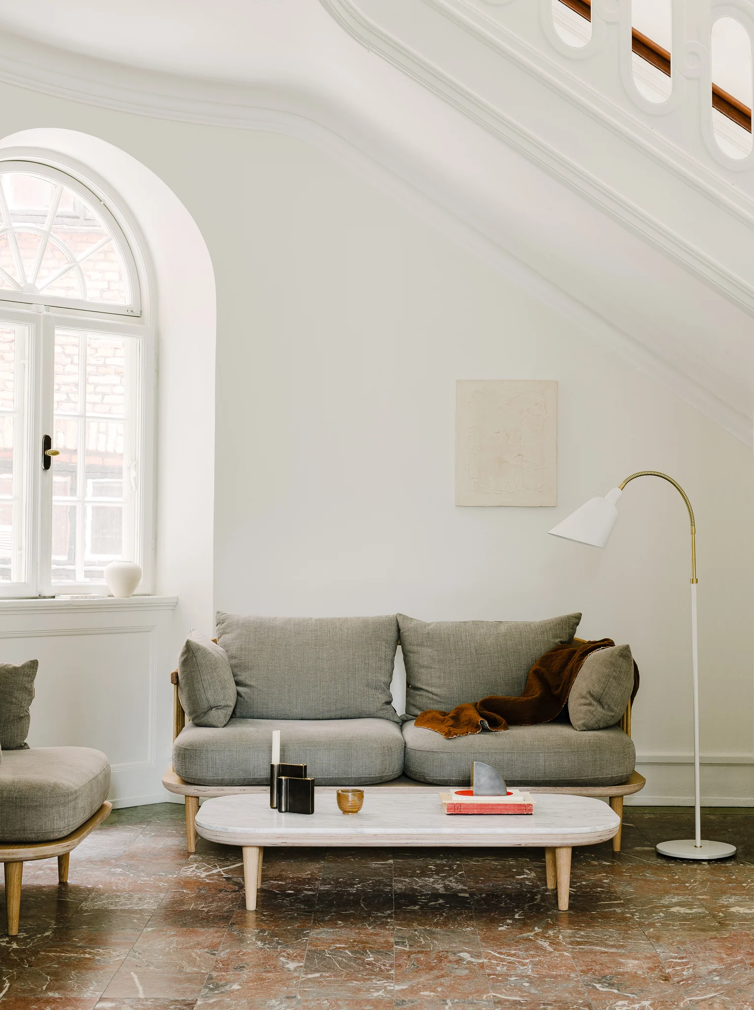 Fly Table SC5, White Oiled Oak / Bianco Carrara Marble