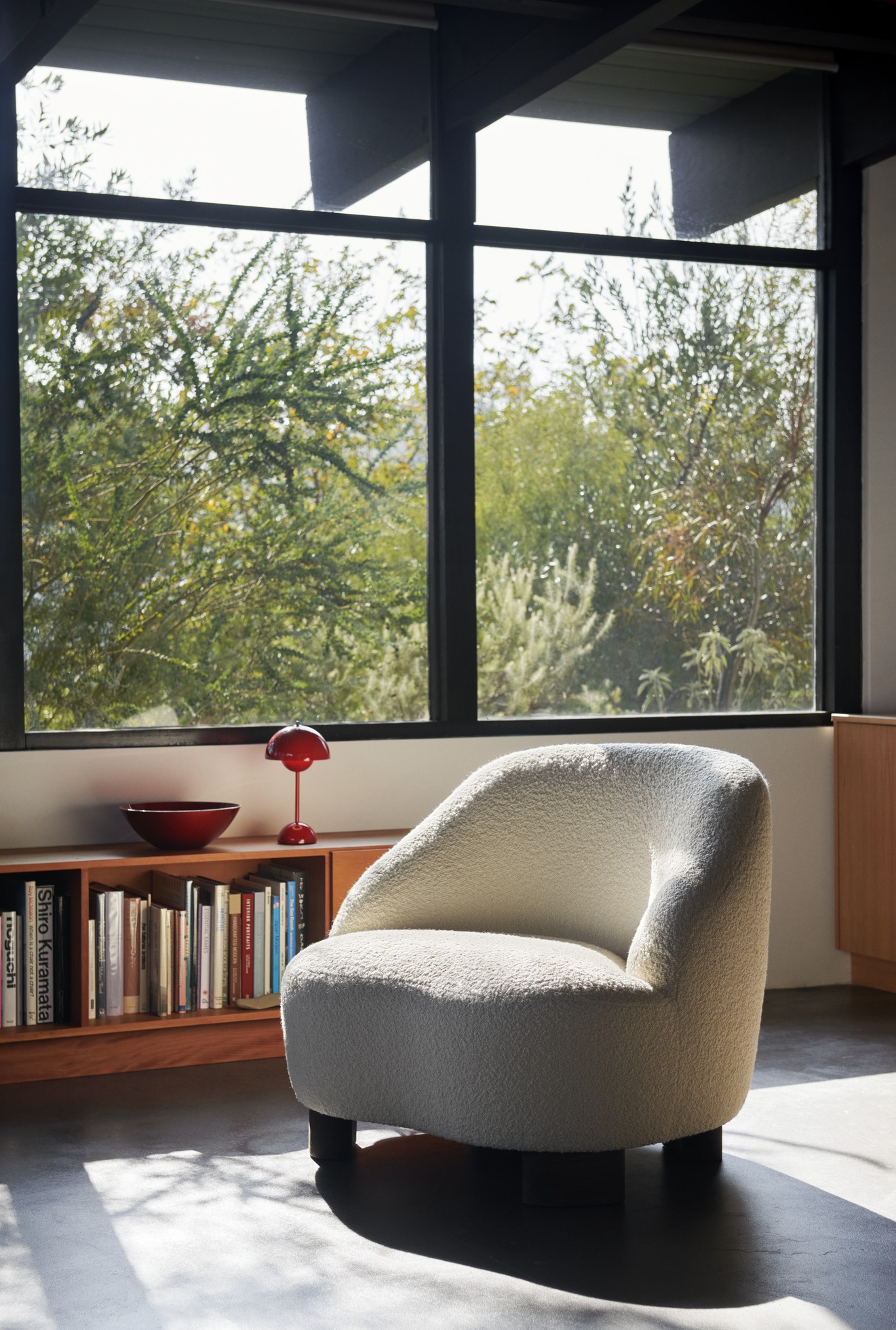 Margas Lounge Chair LC1, Karakorum 001 / Walnut