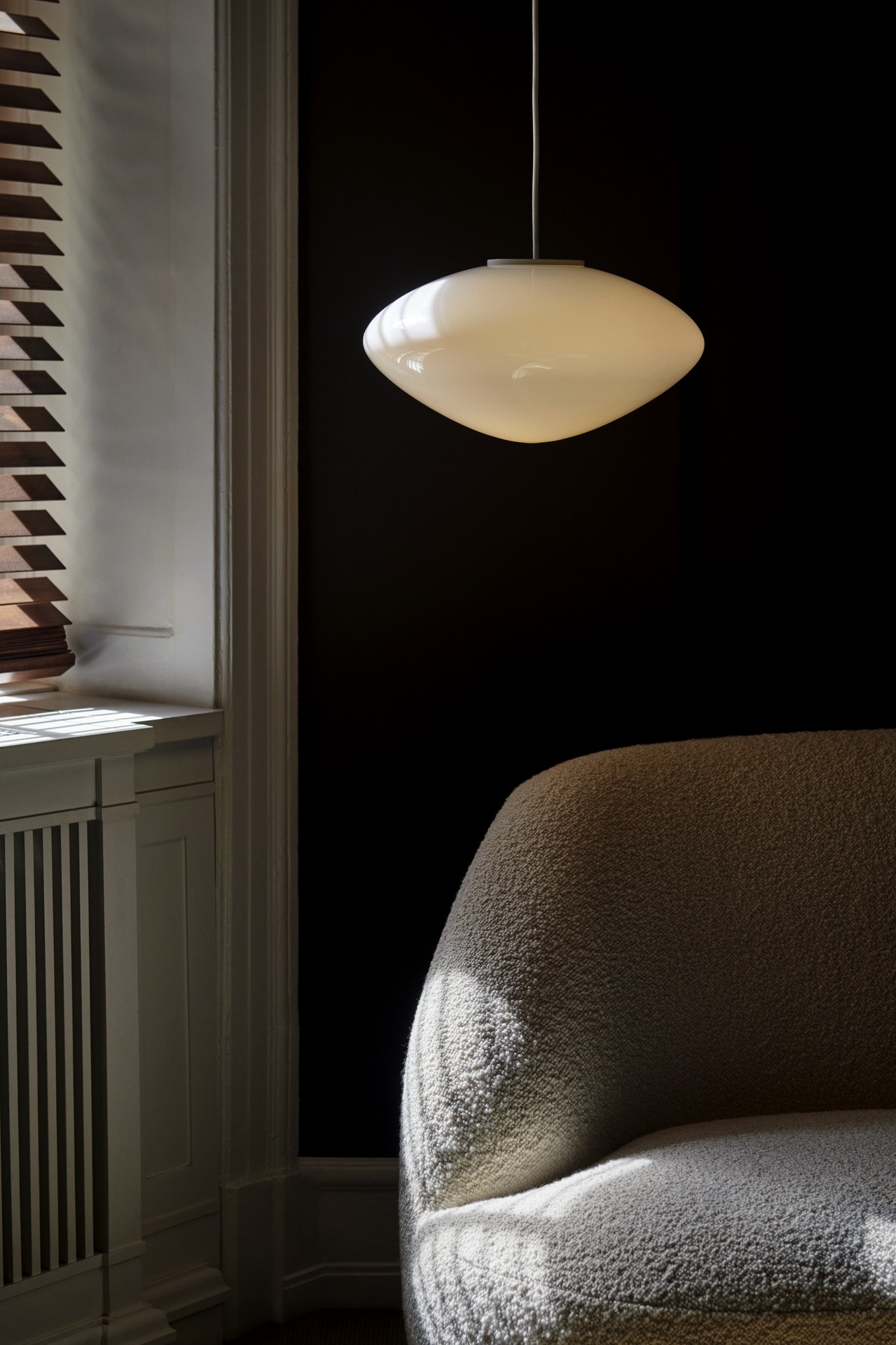 Margas 2 Seater LC3, Karakorum 001 / Walnut