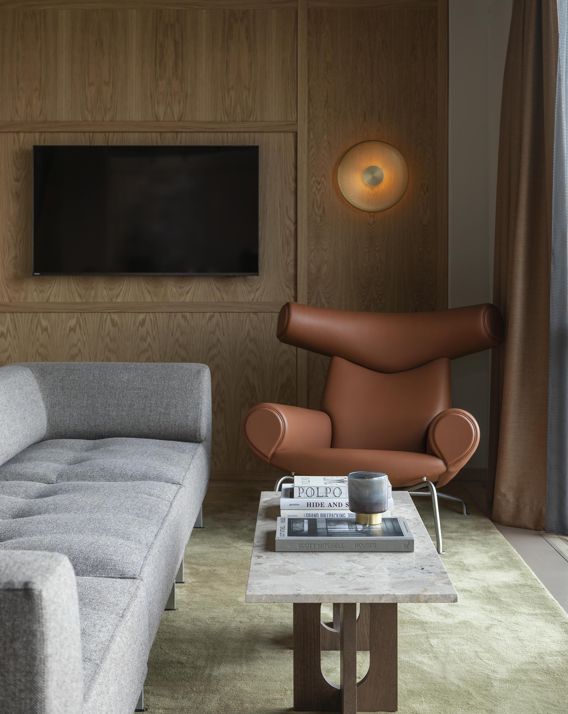 Androgyne Lounge Table, Oak Base, Kunis Breccia Sand Table Top
