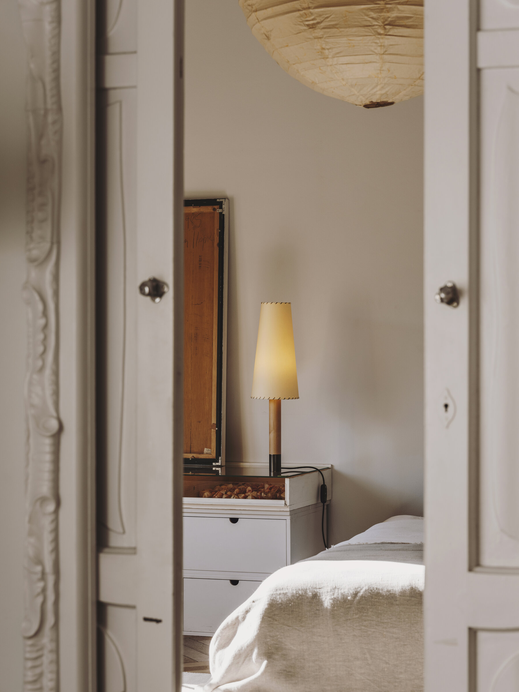 Basica M2 Table Lamp, Stitched Beige Parchment Lampshade/Bronze Base