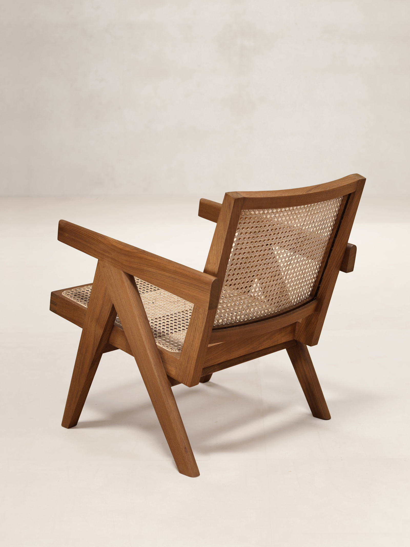 Easy Armchair (V Leg), Natural Teak / Dark Stained Teak
