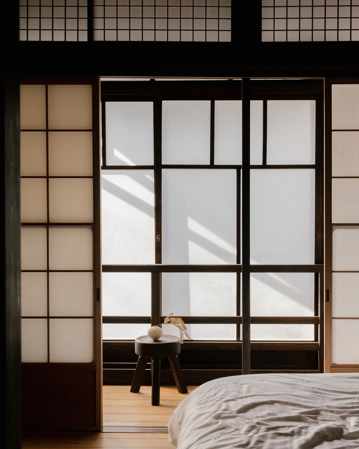 AML Stool, Wenge Dark Pine