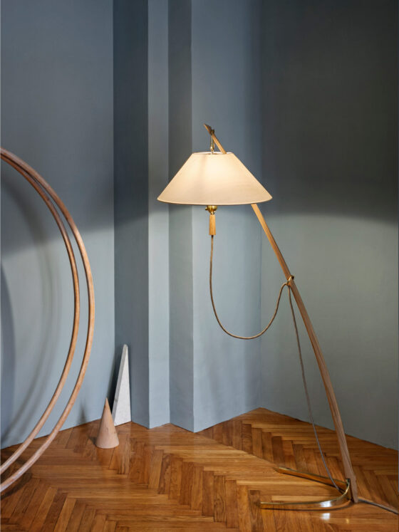Dornstab Floor Lamp
