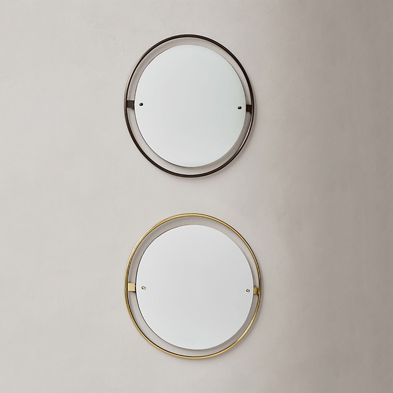 Nimbus Mirror Dia 60, Bronzed Brass