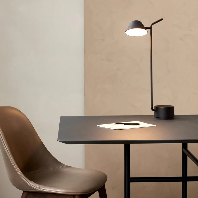 Peek Table Lamp, Black