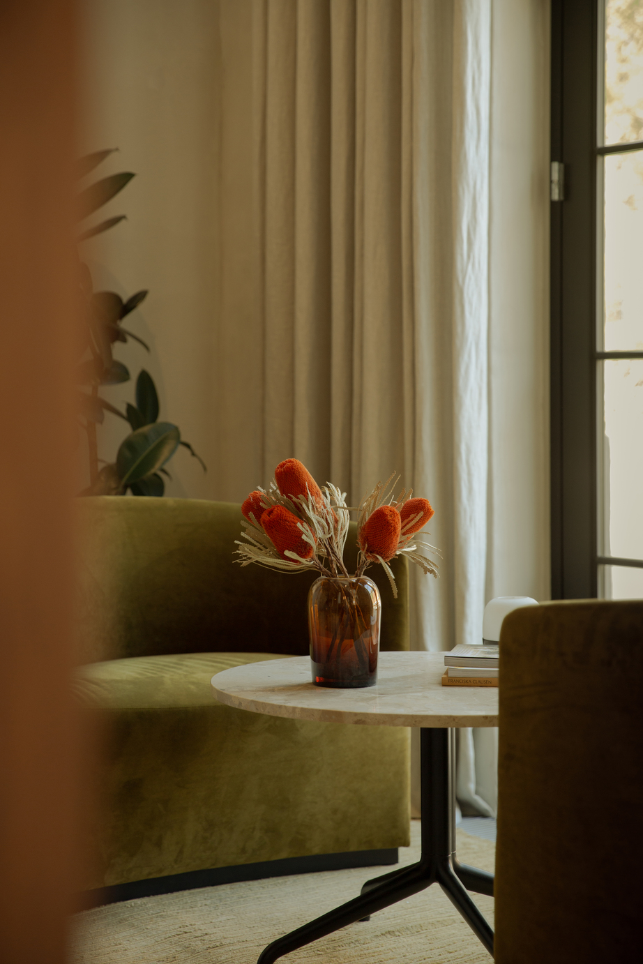 Tearoom Club Chair, City Velvet 031