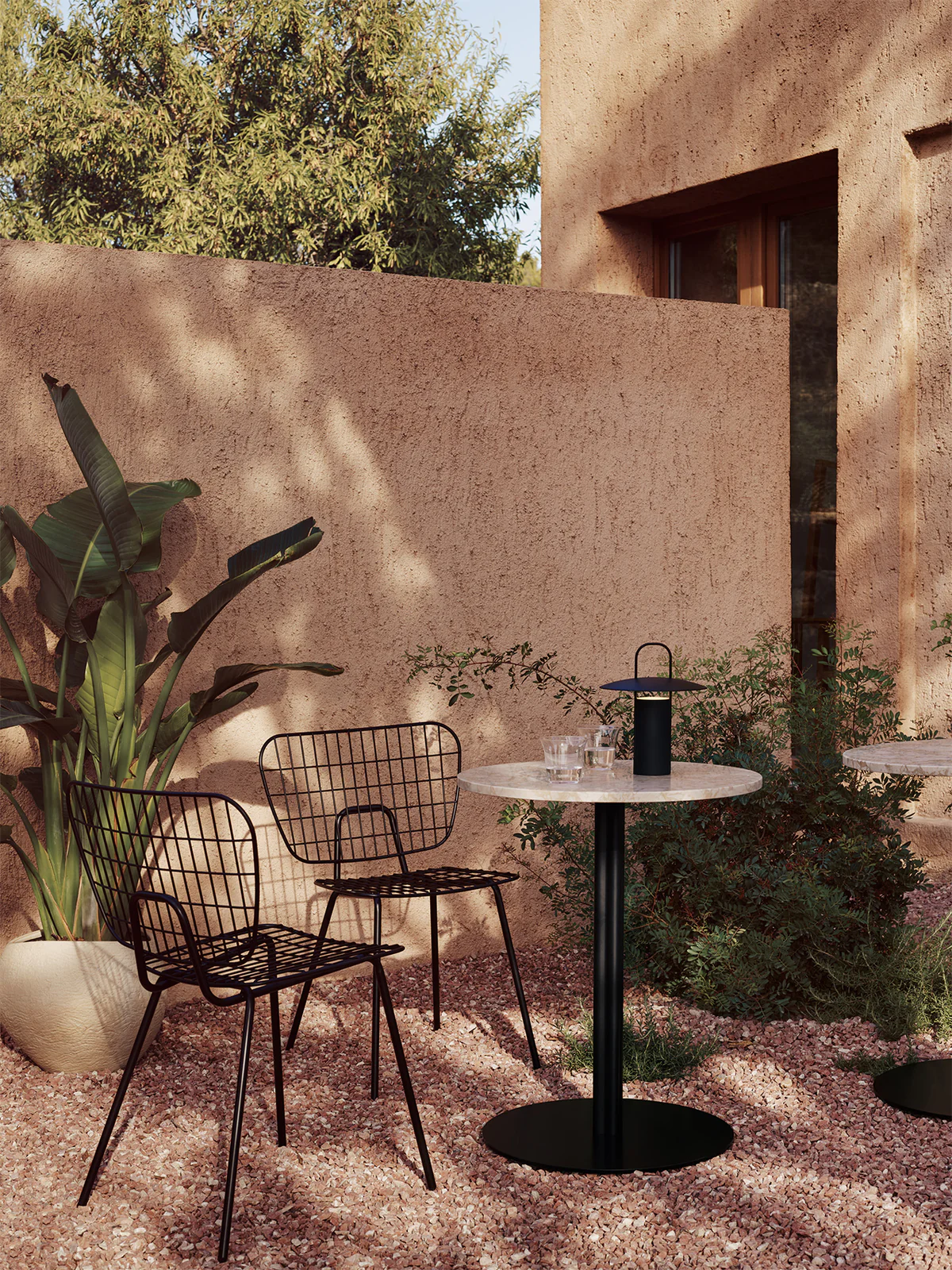 Harbour Column Dining Table, Dia 60, Black Aluminium & Steel / Estremoz Marble