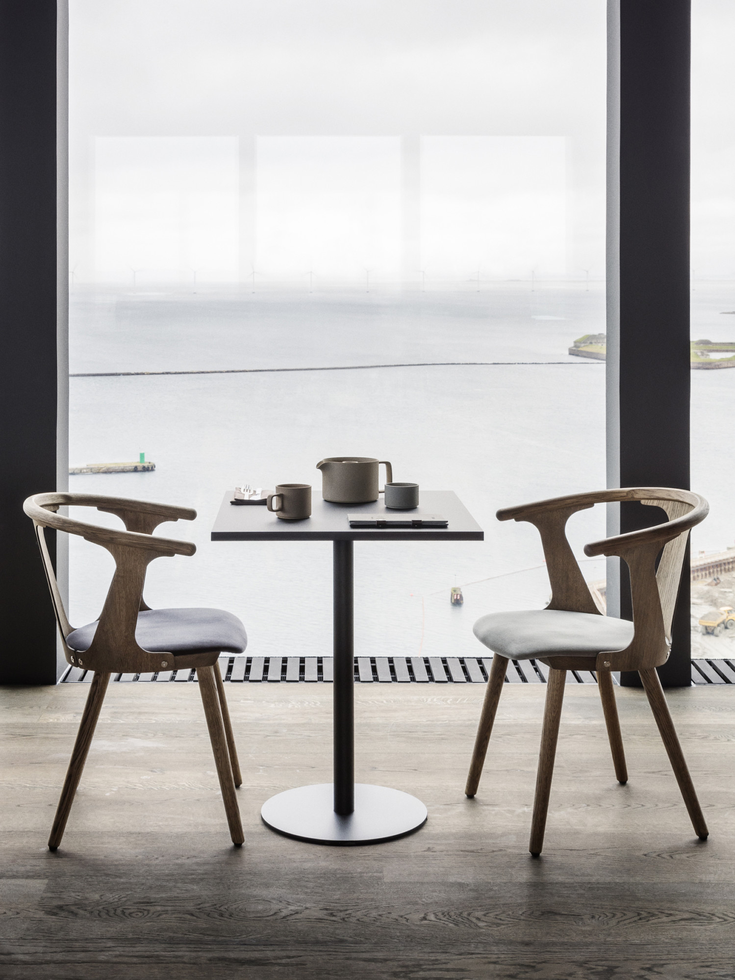 In Between Chair SK2, Fiord 251 / Oiled Oak