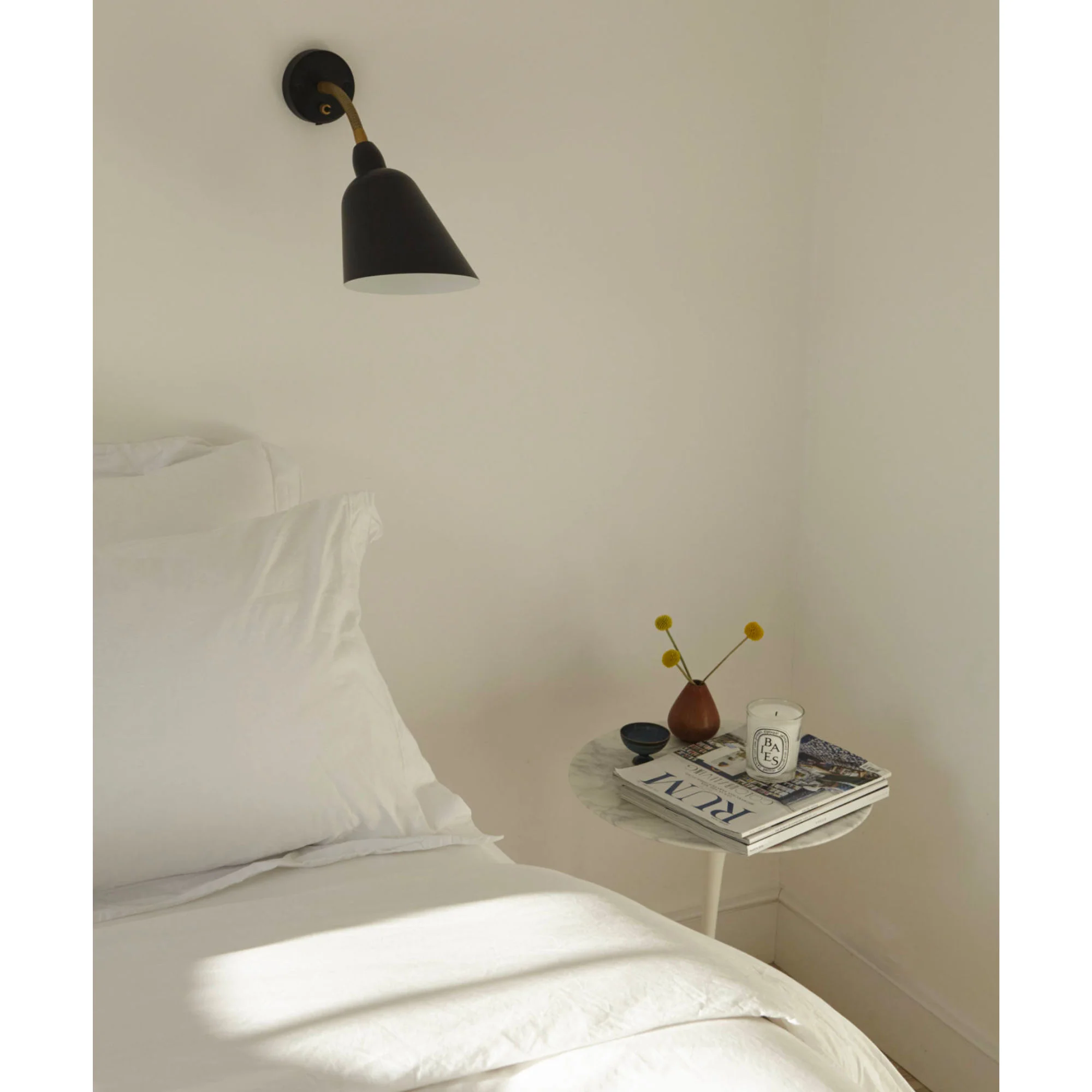 Bellevue Wall Lamp AJ9, Black / Brass