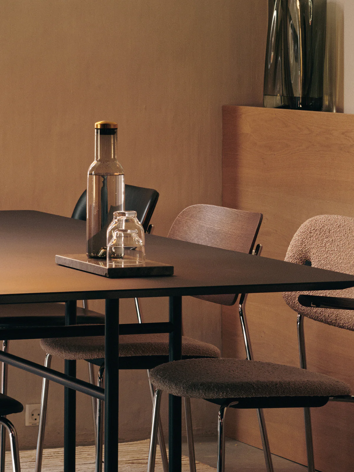 Bottle Carafe, 1L, Smoke/Brass