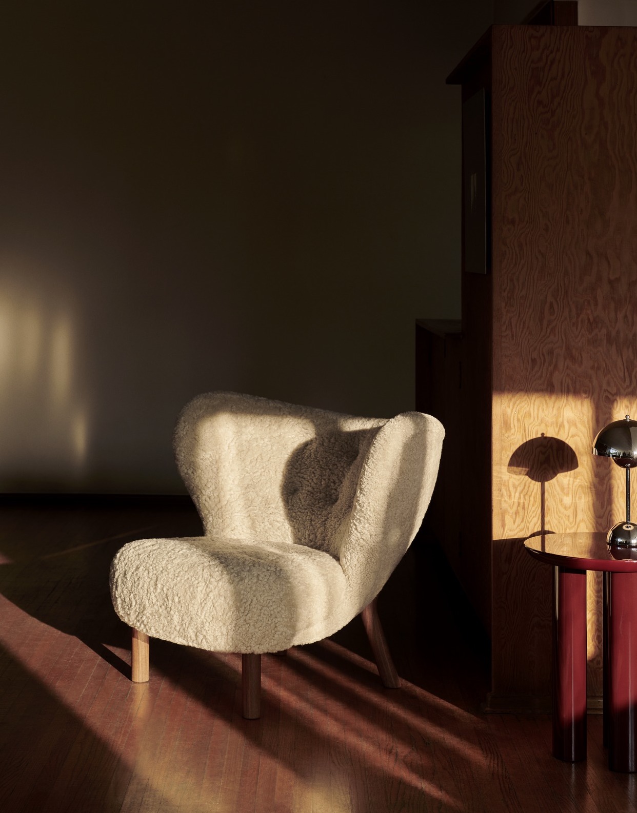 Little Petra VB1, Sheepskin Moonlight / White Oiled Oak