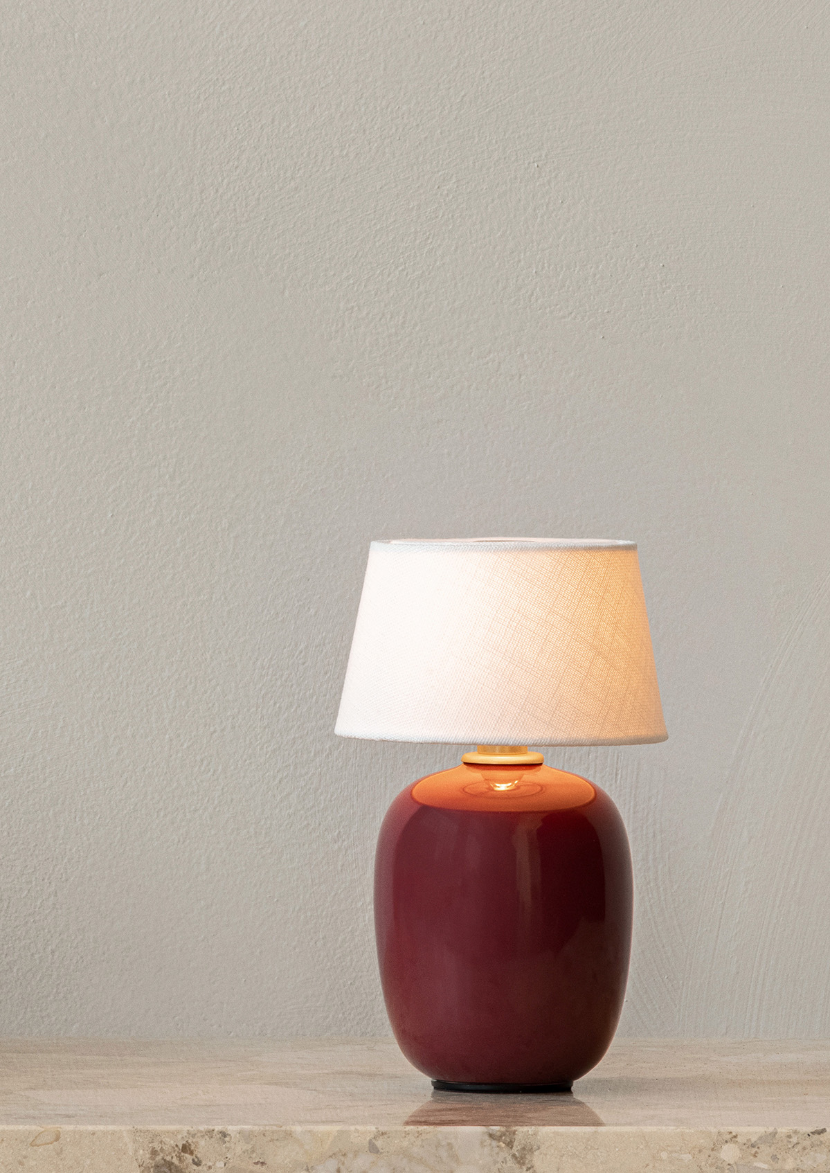 Torso Table Lamp, Portable, Dia 11.7, Ruby