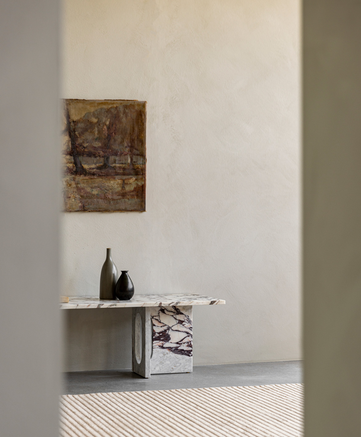 Androgyne Lounge Table, Calacatta Viola Base, Calacatta Viola Table Top