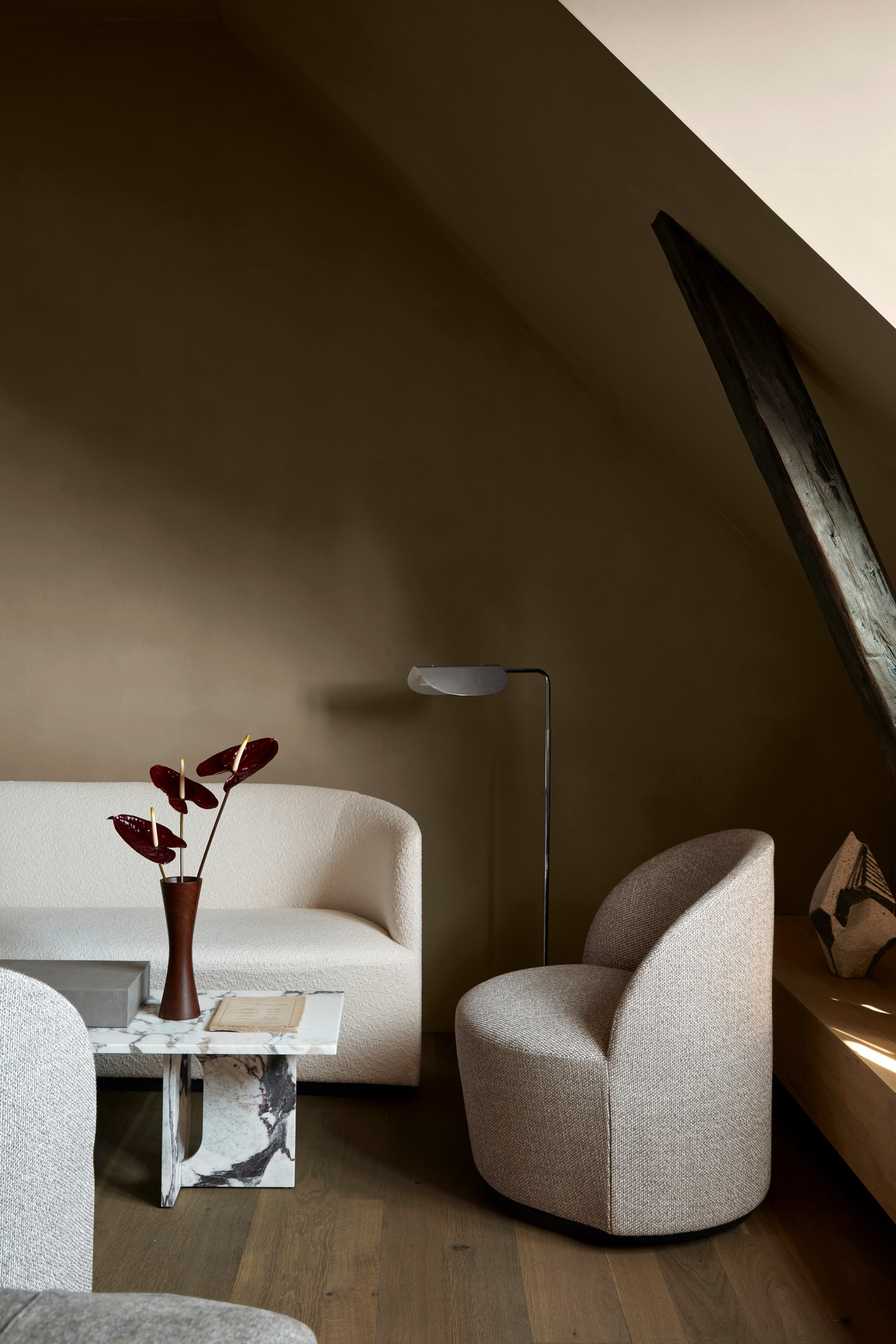 Androgyne Lounge Table, Calacatta Viola Base, Calacatta Viola Table Top