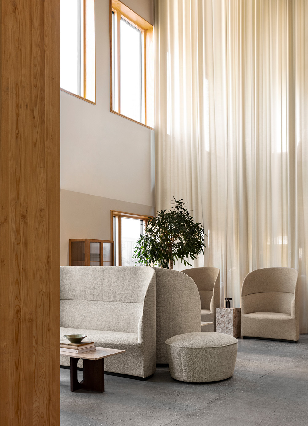 Androgyne Lounge Table, Oak Base, Calacatta Viola Table Top