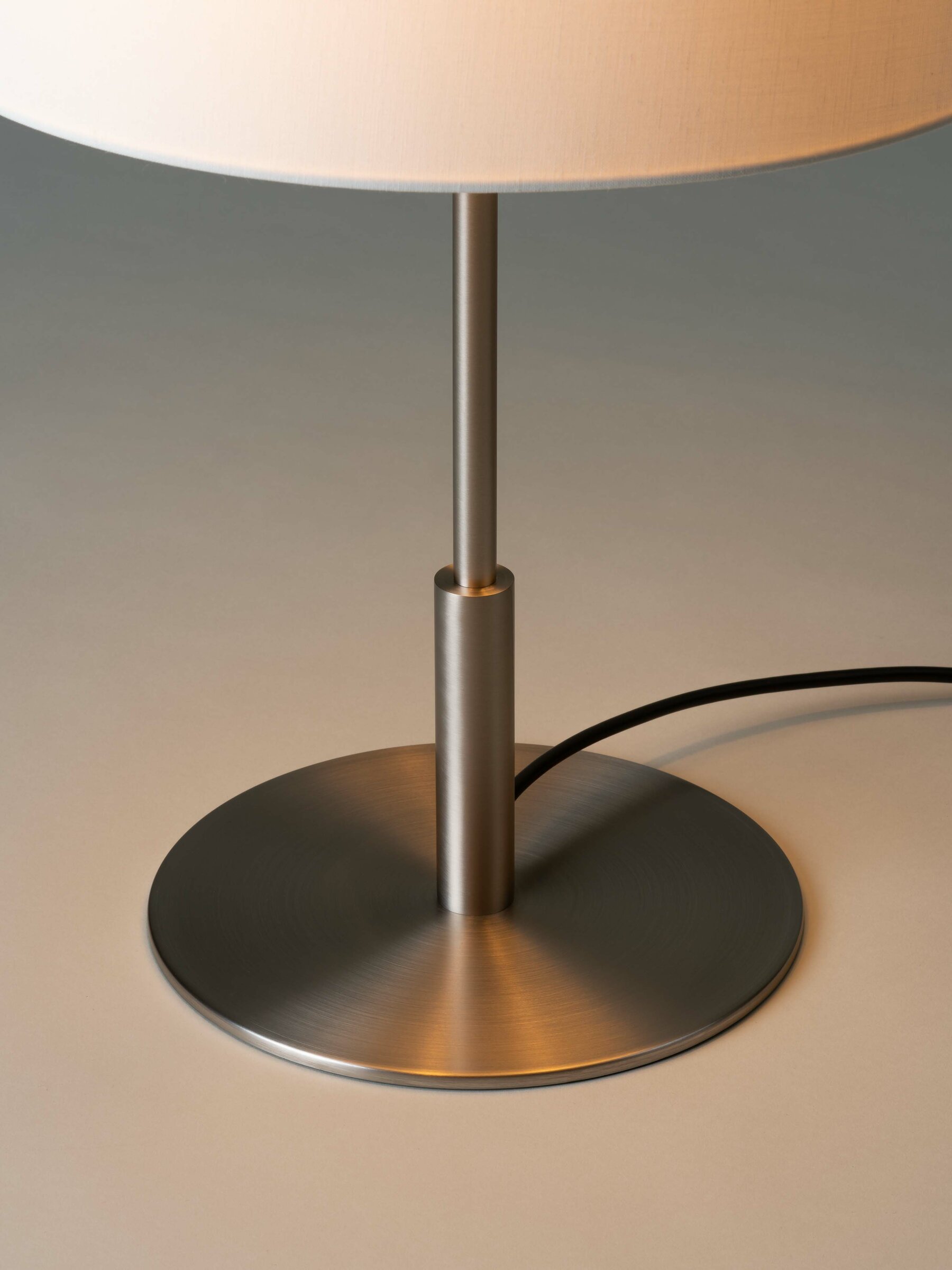 Diana Table Lamp, Satin Nickel Structure/White Linen Lampshade
