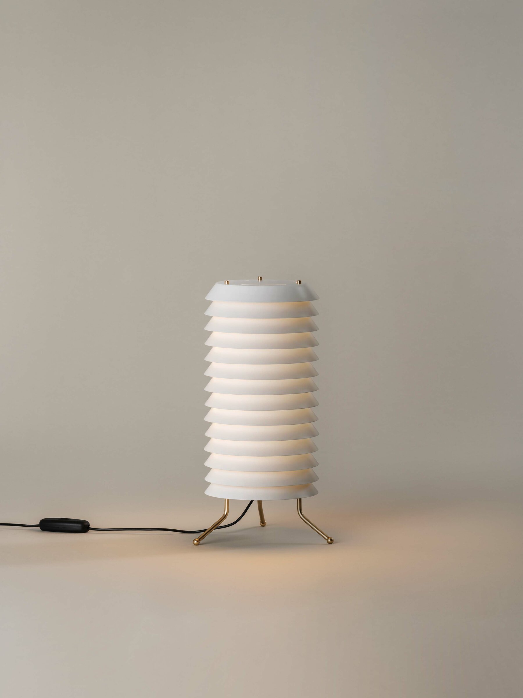 Maija 15 Table Lamp