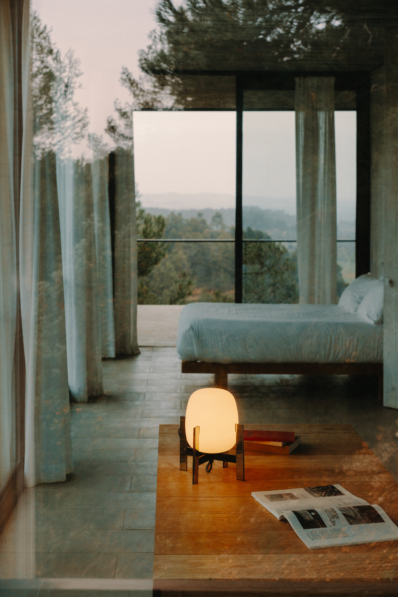 Cestita Metalica Table Lamp, White Opal Glass Lampshade