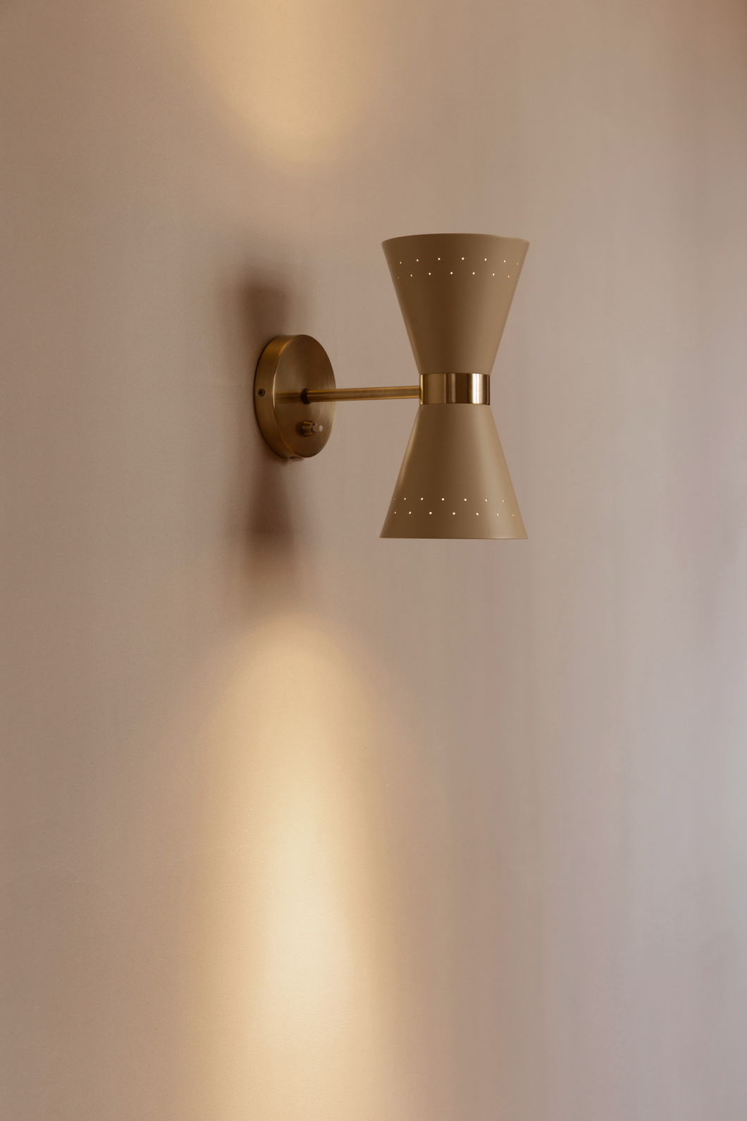Collector, Wall Lamp, Crème