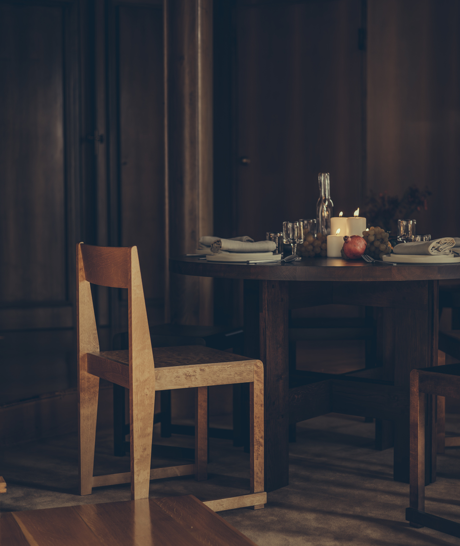 Farmhouse Trestle Table, Dia 120, Dark Oak