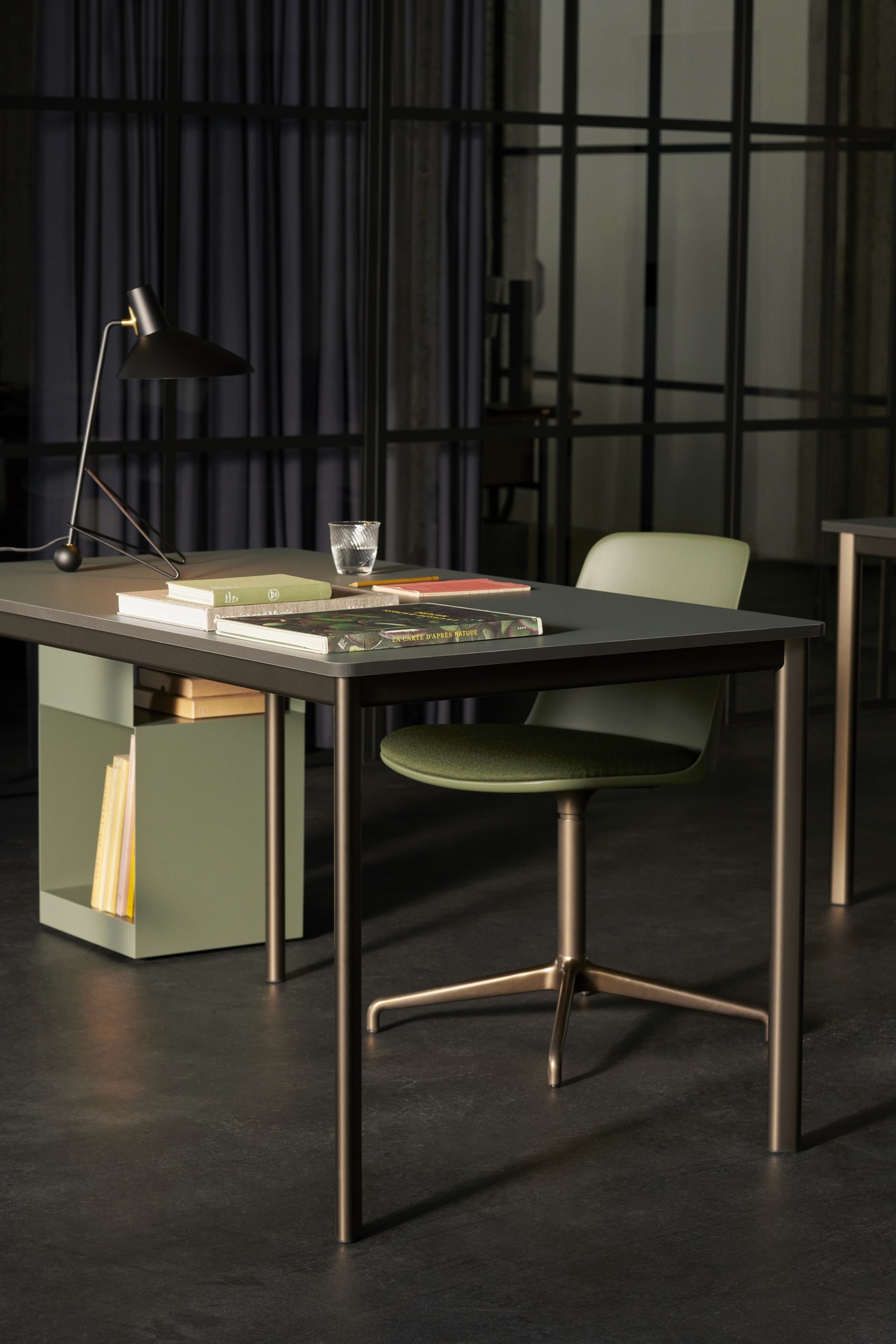 Tripod Table Lamp HM9, Matt Black