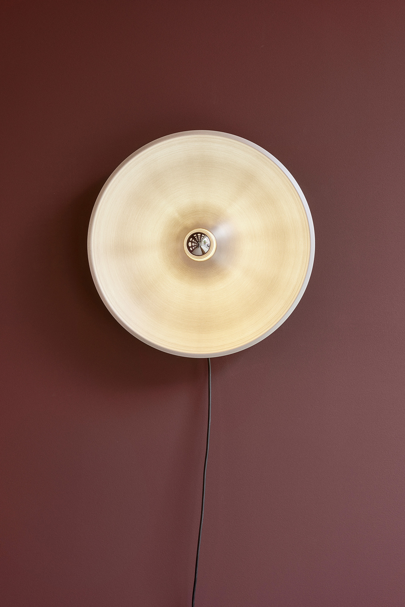 Model 262 Wall Lamp, Satinated Aluminum Finish