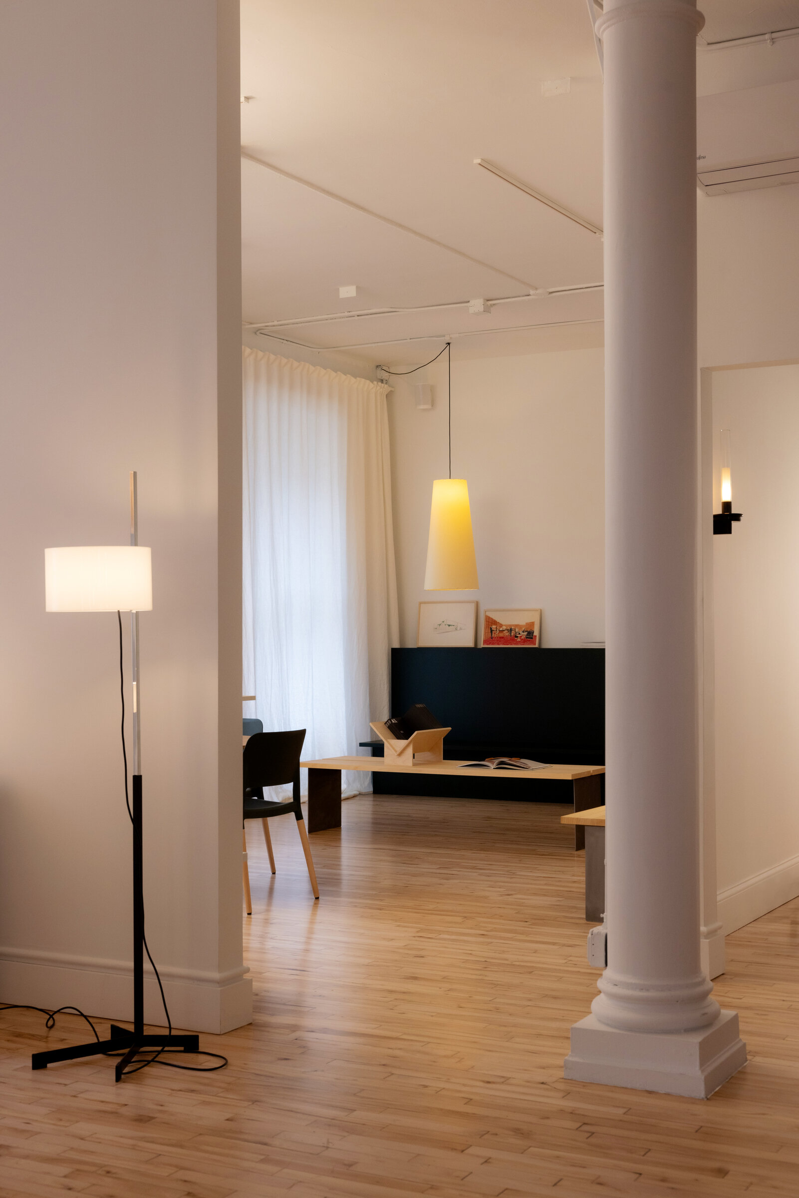 Sisisi Conicas Largas GT4 Pendant Lamp, Stitched Beige Parchment