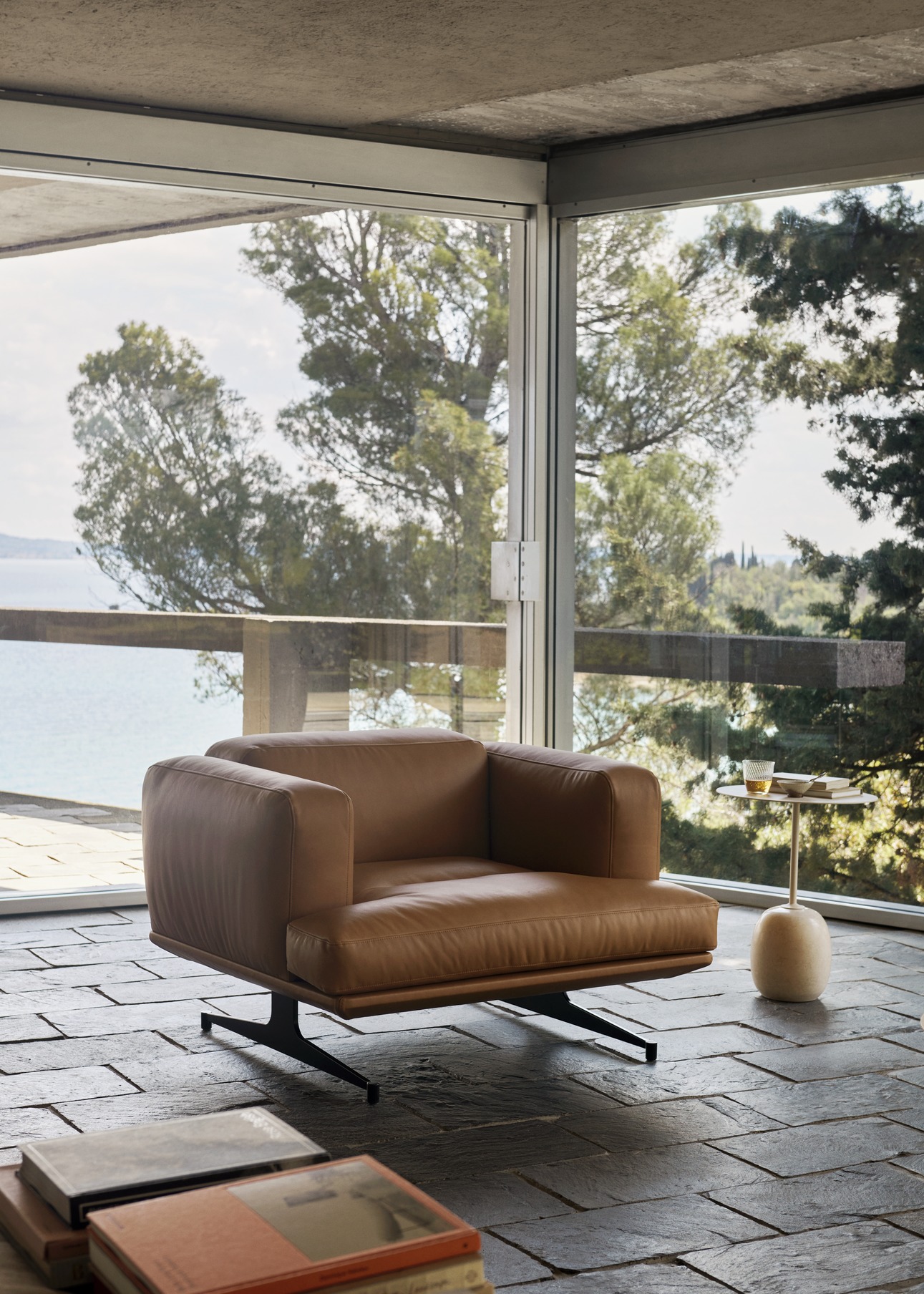 Inland AV21, 1-Seater Sofa, Leather Upholstery