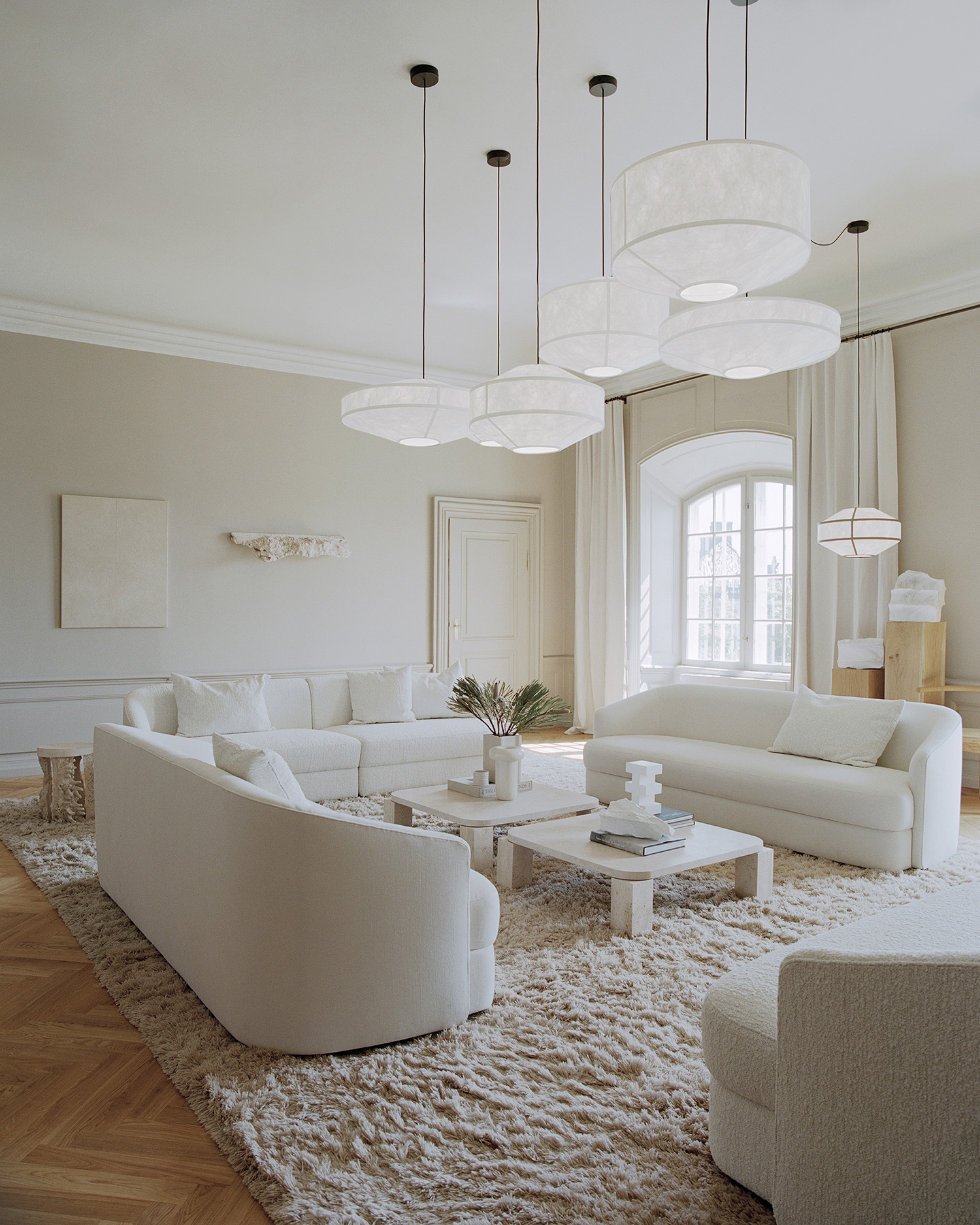 Atlas Coffee Table 82×82, Unfilled Travertine