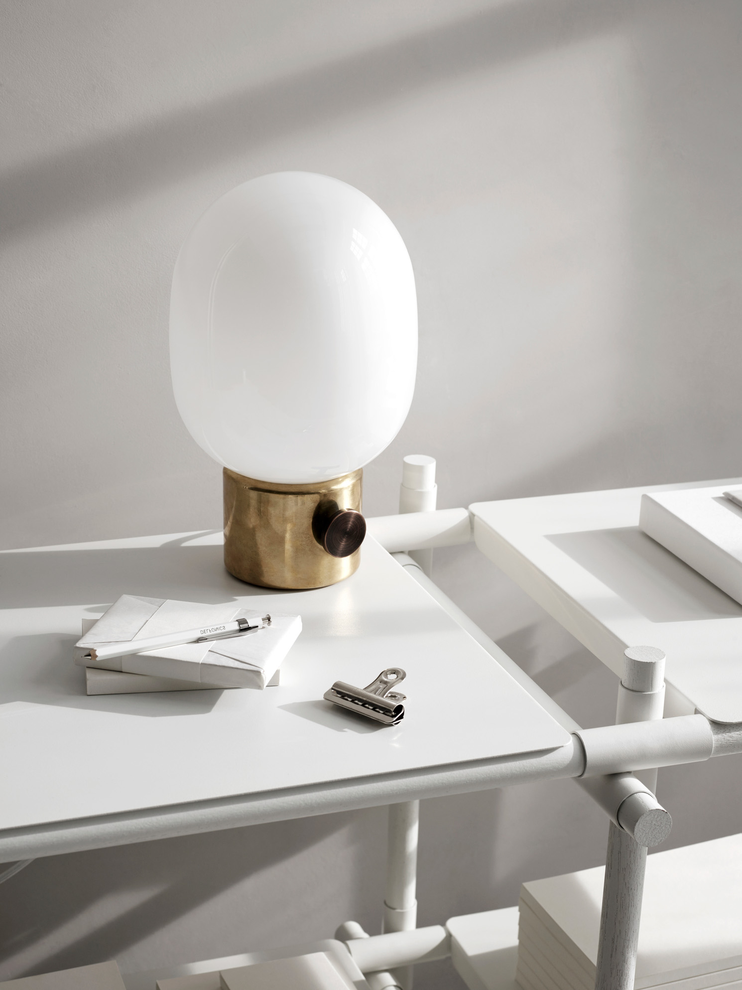 JWDA Table Lamp, Mirror Polished Brass