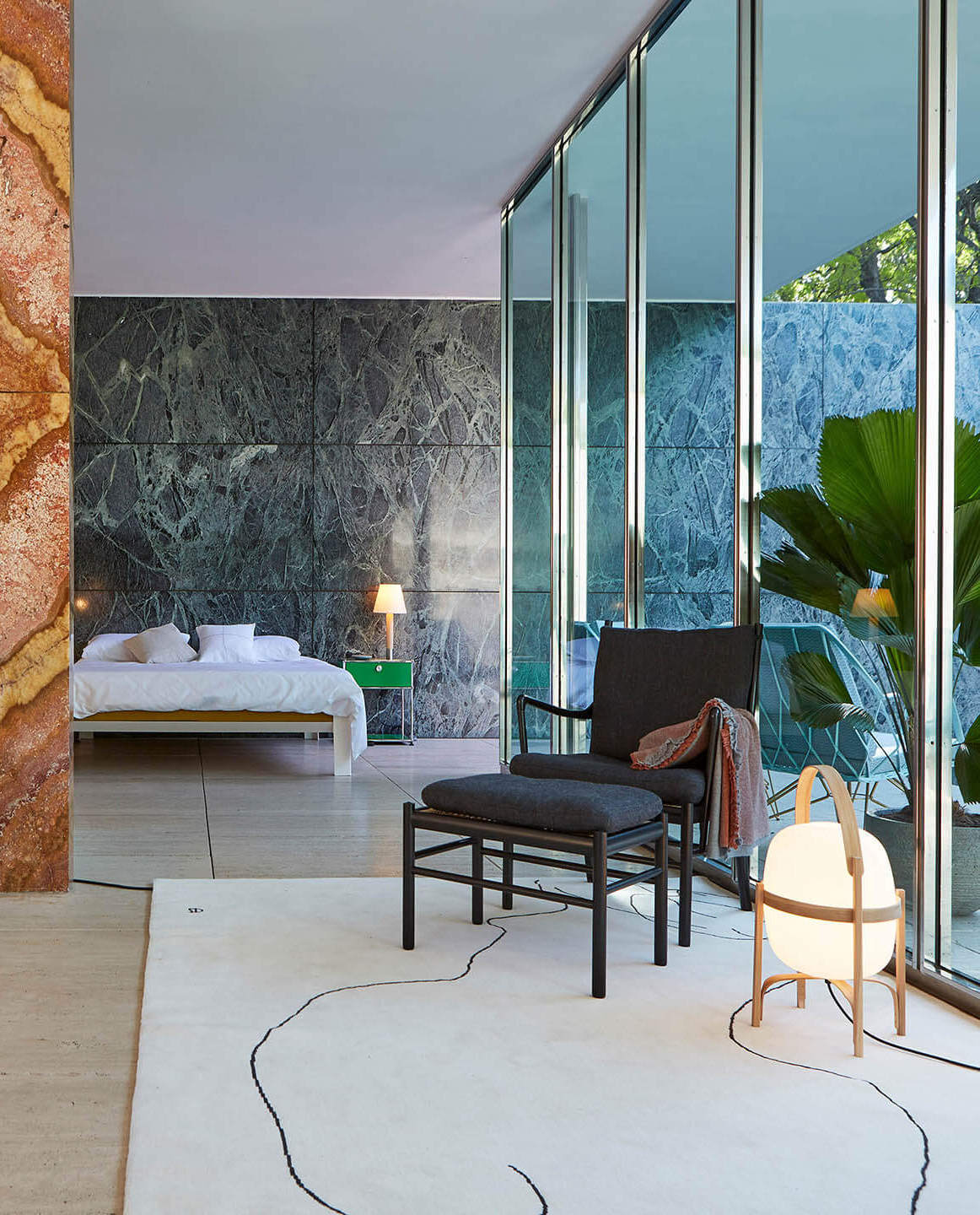 Chillida Rug, Figura humana 1948, 200x293 cm