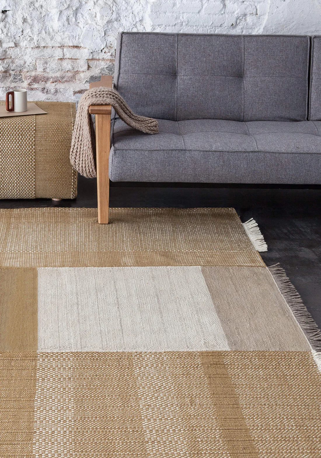 Tres Rug, Ochre