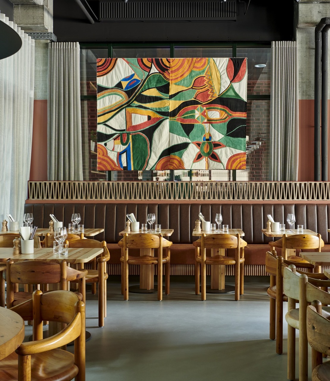 Daumiller Dining Armchair, Golden Pine