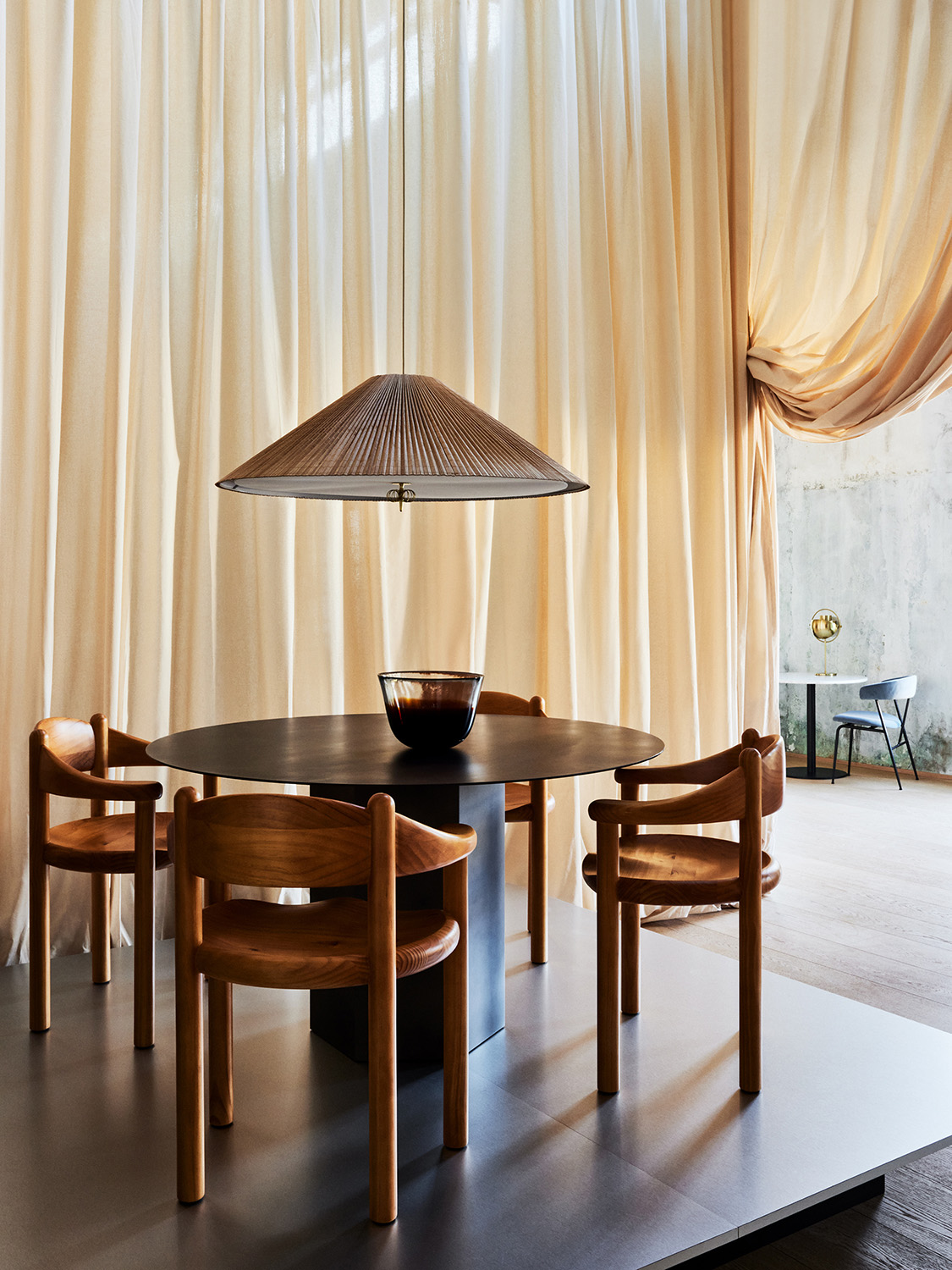 Daumiller Dining Armchair, Golden Pine