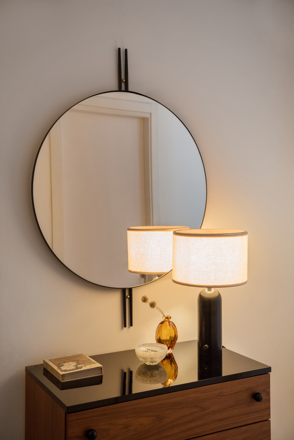 IOI Wall Mirror, Round, Ø80