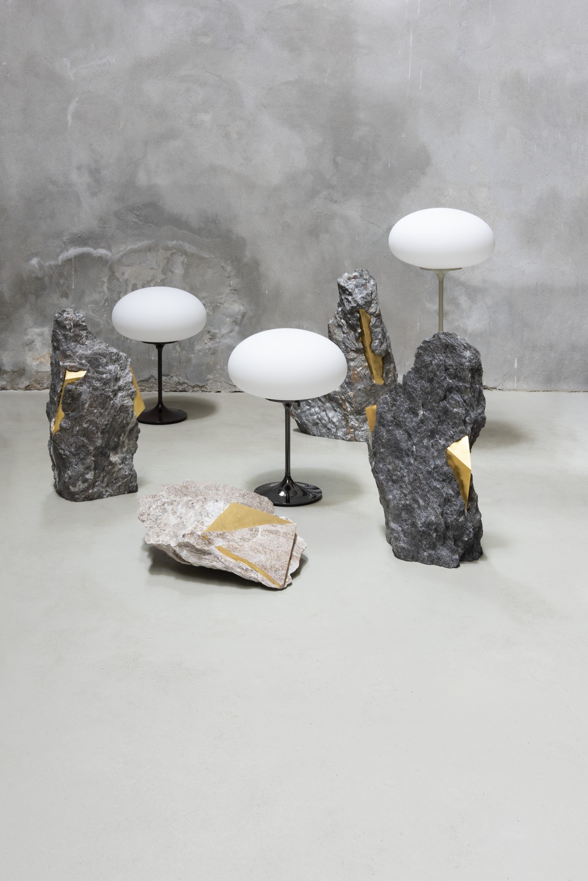 Stemlite Table Lamp, H42, Black Chrome Base