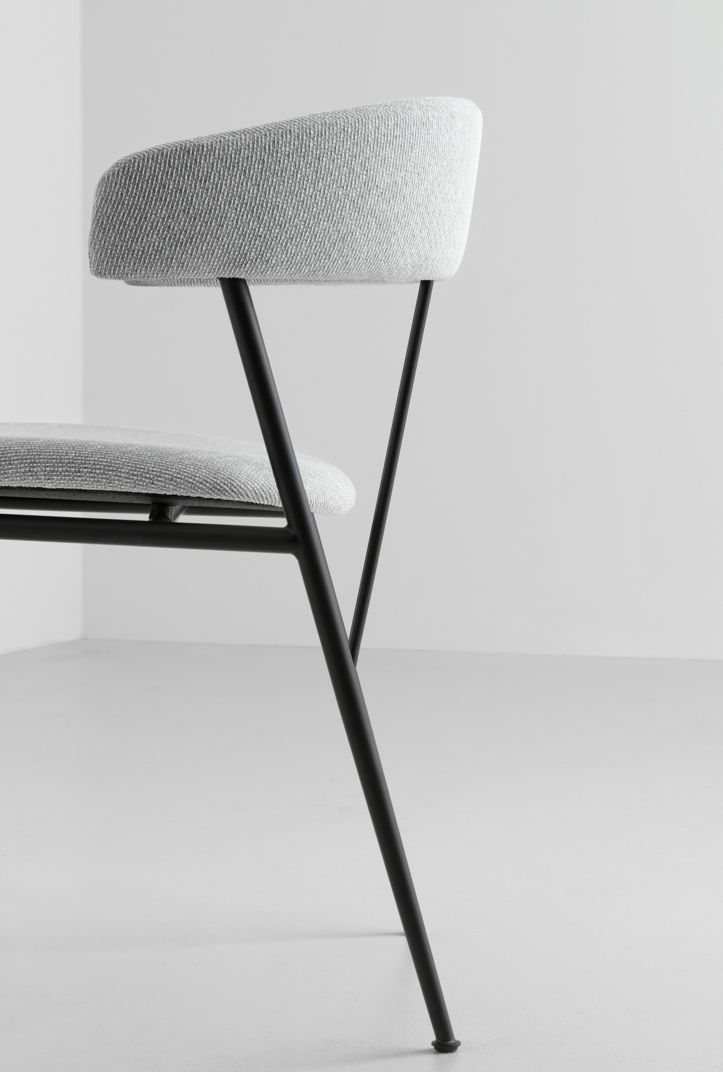Violin Dining Chair, Fully Upholstered, Black Matt Base