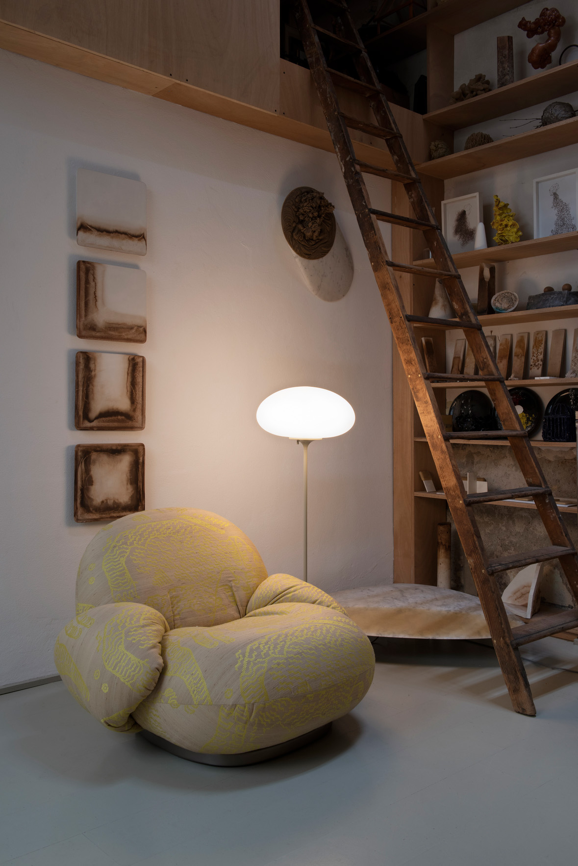 Stemlite Floor Lamp, H110, Black Chrome Base