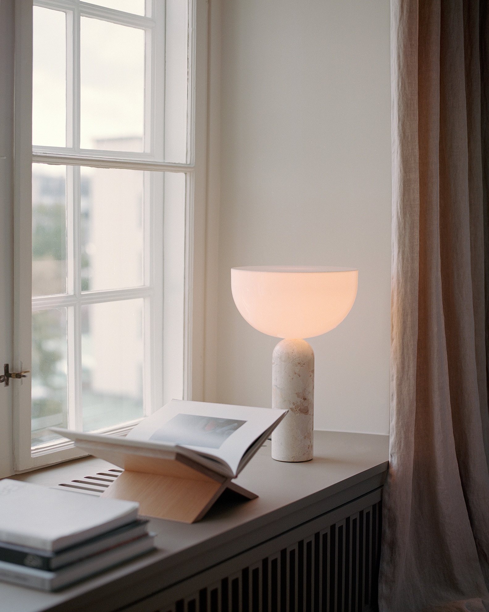 Kizu Table Lamp, Large, Kunis Breccia with White Acrylic
