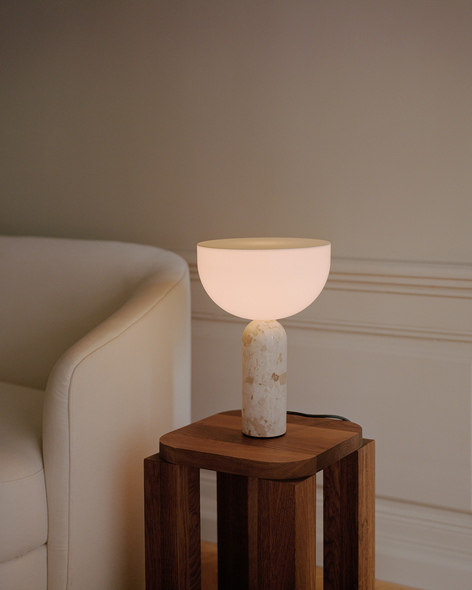 Kizu Table Lamp, Small, Kunis Breccia with White Acrylic
